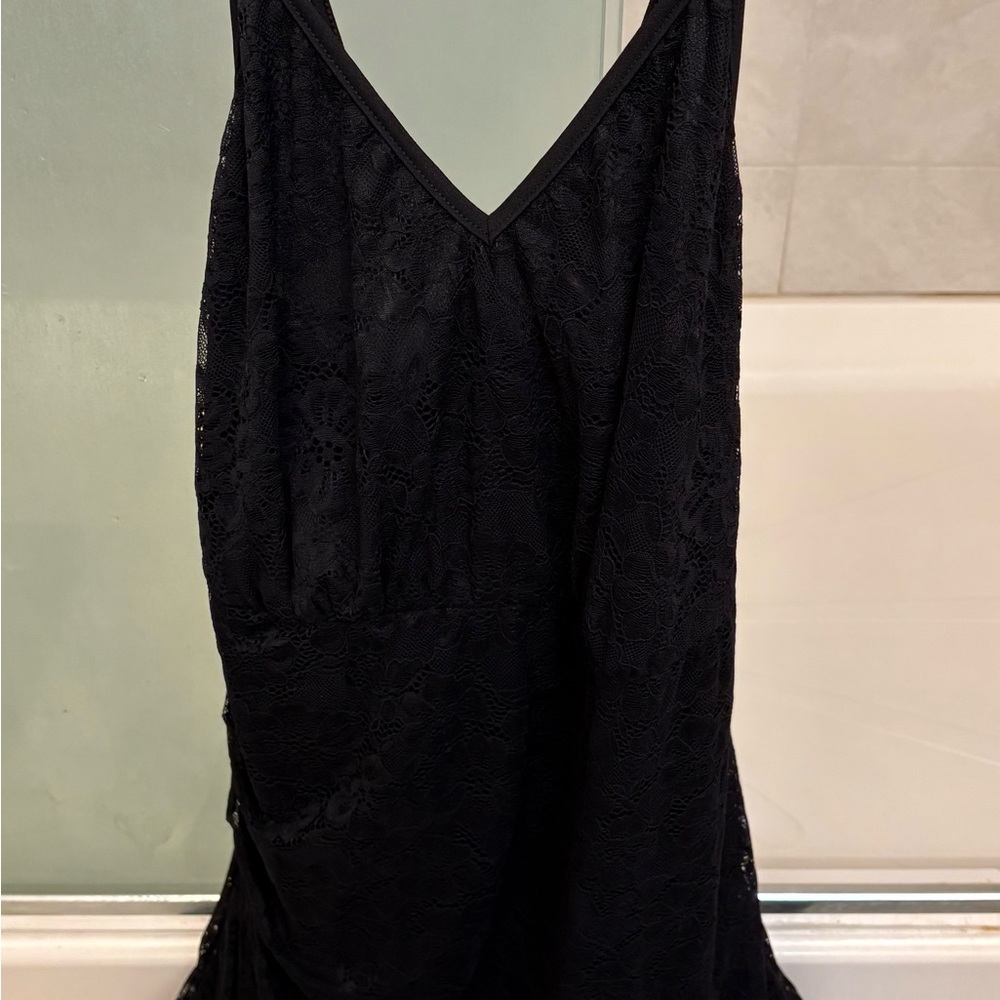 Black Lace Sleeveless Top